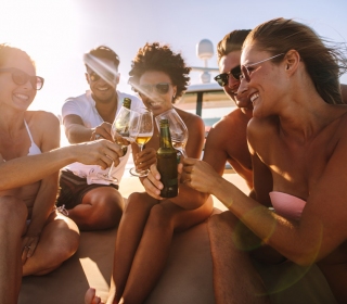 Charter Discovery Glassbottom Yacht to celebrate your own event! Charter Discovery Glassbottom Yacht to celebrate your own event!